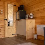 Livi Pod Woodland Camping Carlton Miniott